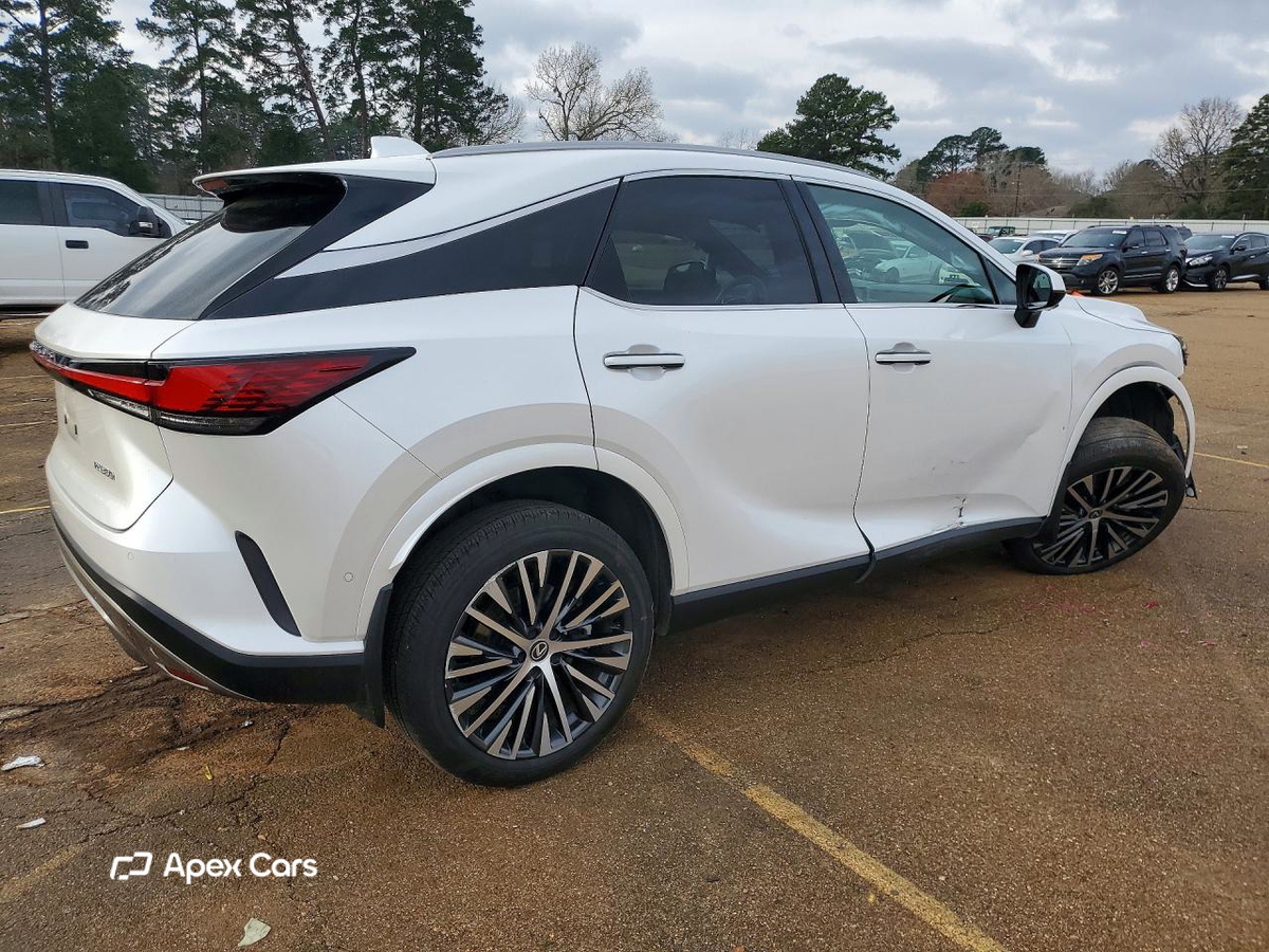 Lexus RX 2023