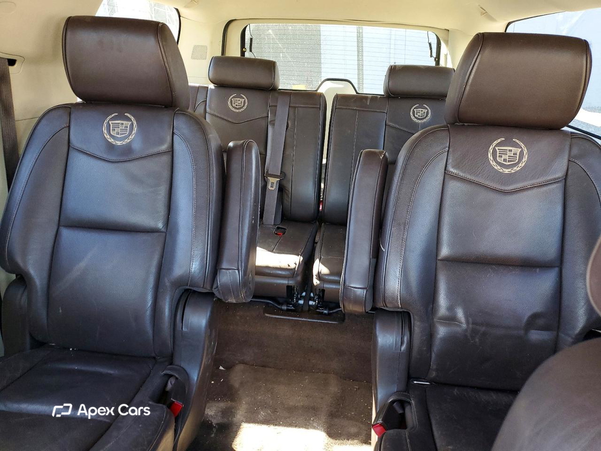 Cadillac Escalade 2014