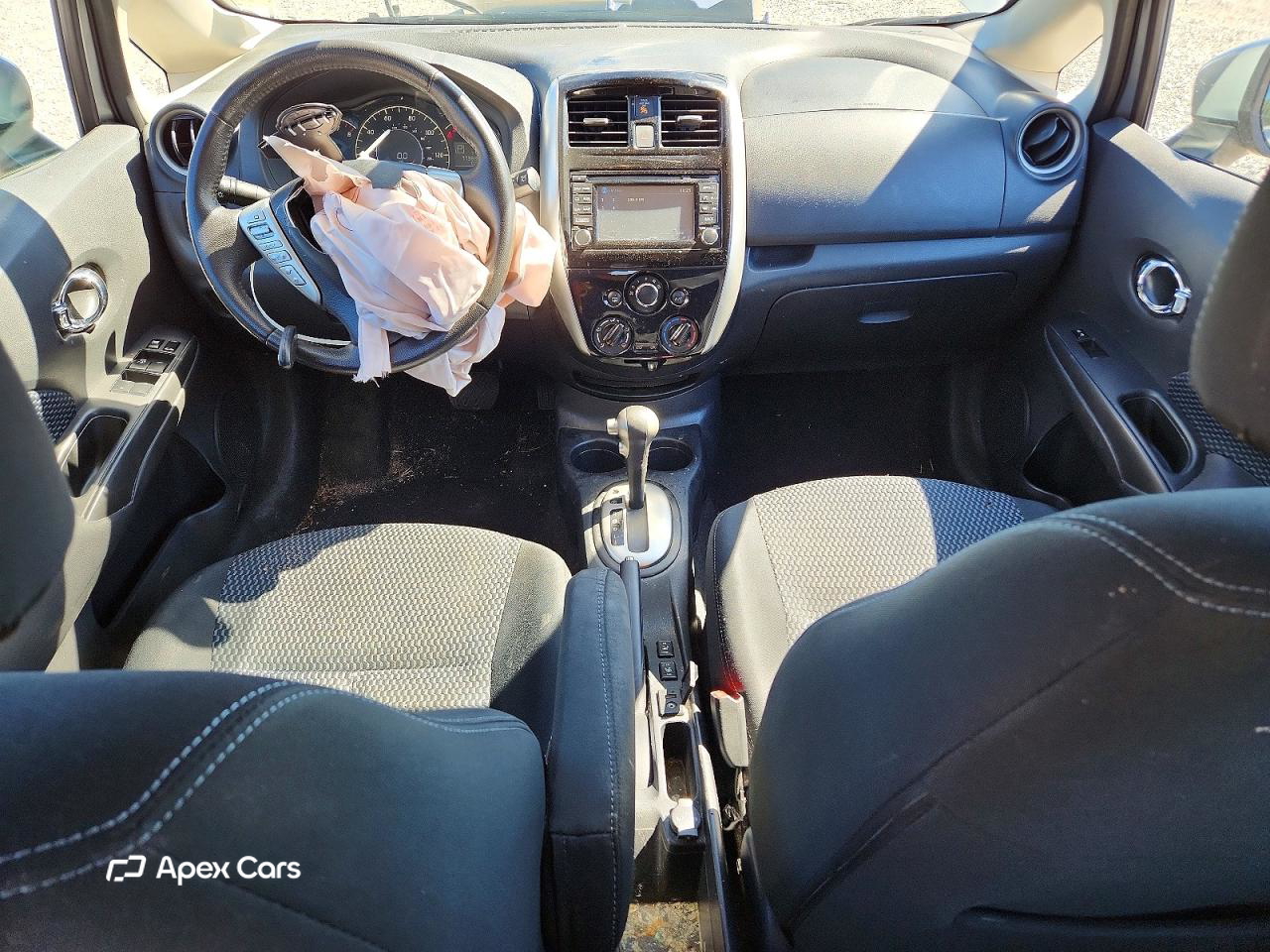 Nissan Versa 2015