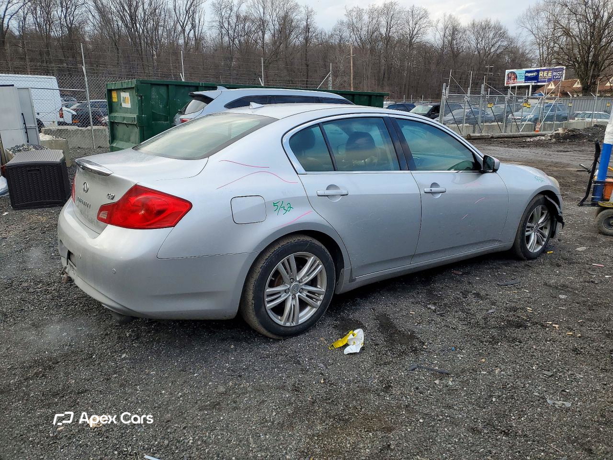 Infiniti G 2012