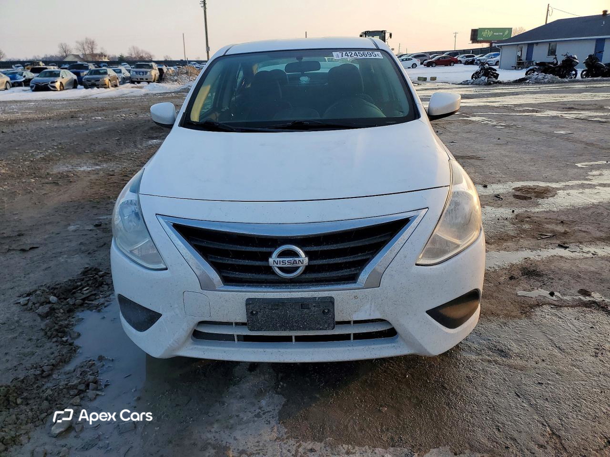 Nissan Versa 2019