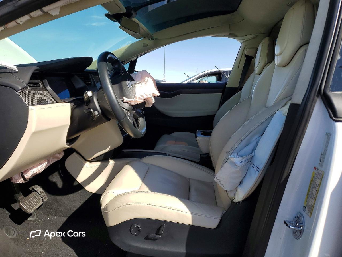 Tesla Model X 2018