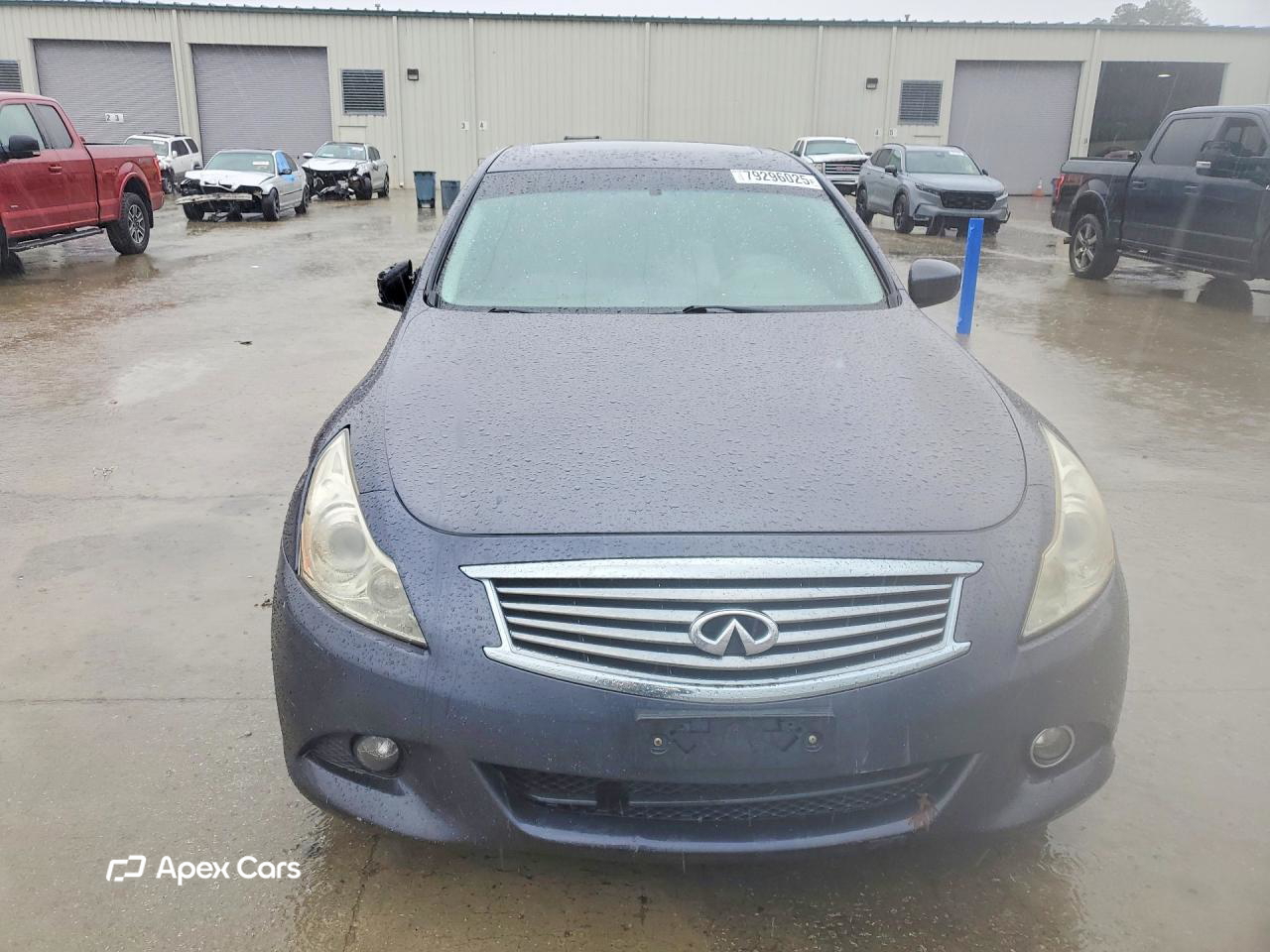 Infiniti G 2012