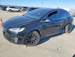 Tesla Model X 2020