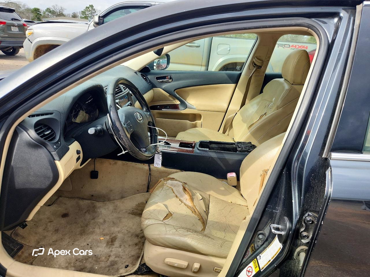 Lexus IS 2006