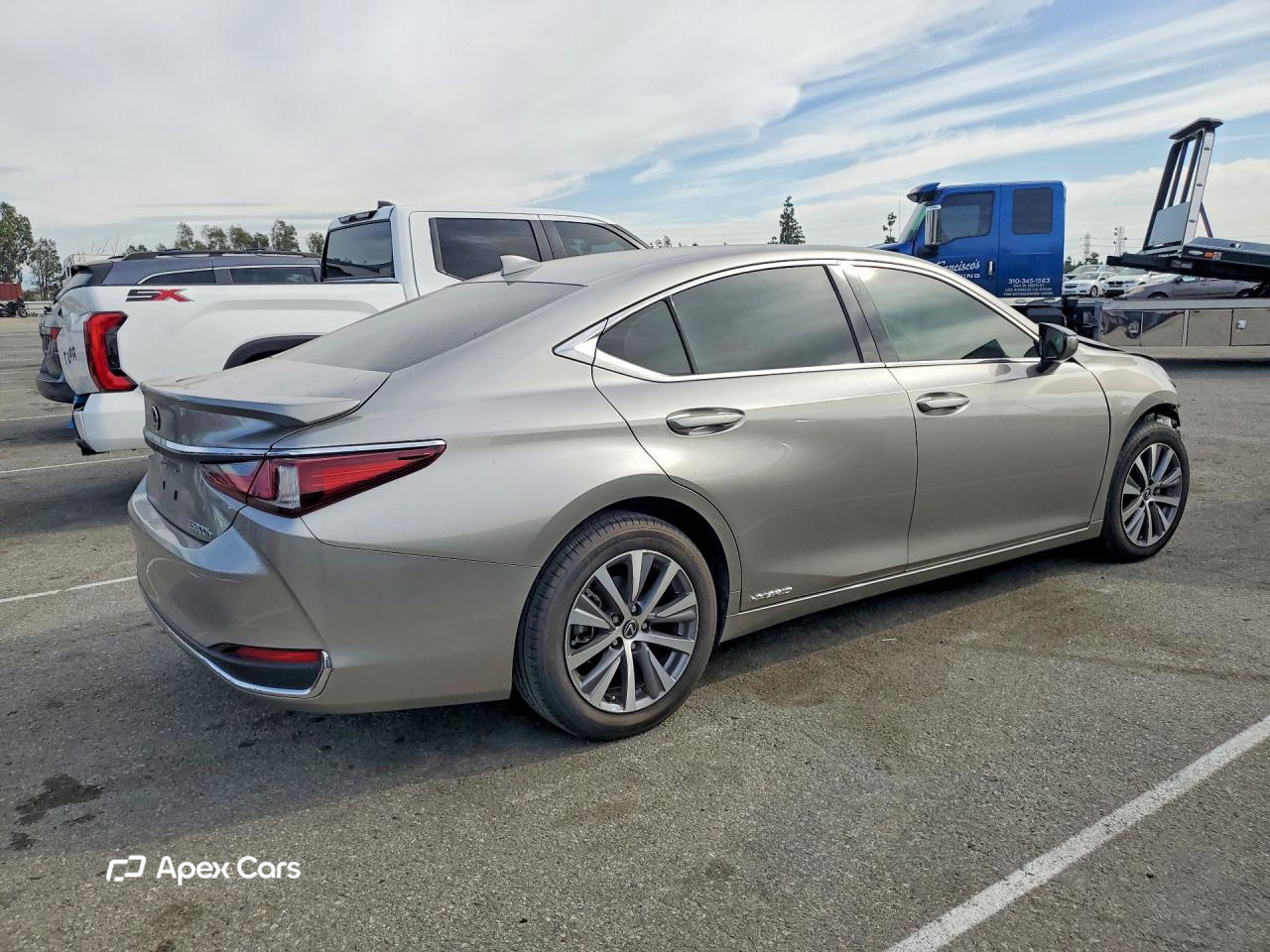 Lexus ES 2020