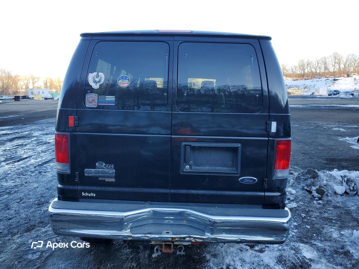 Ford Econoline 2010
