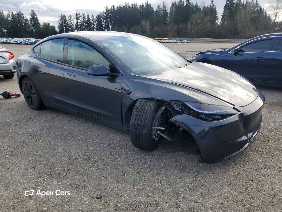 Tesla Model 3 2024