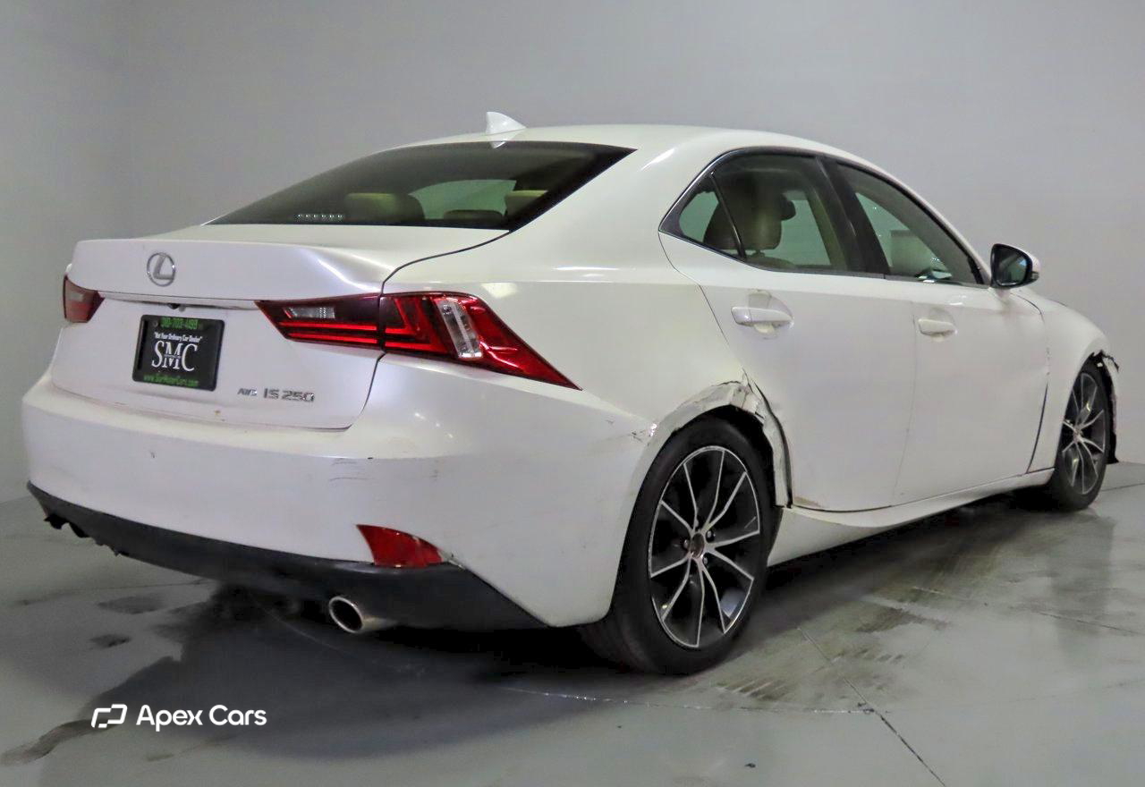 Lexus IS 2015