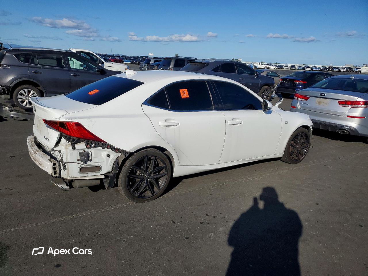 Lexus IS 2017