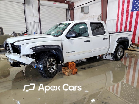 GMC Sierra 2010 - Image 1 of 13