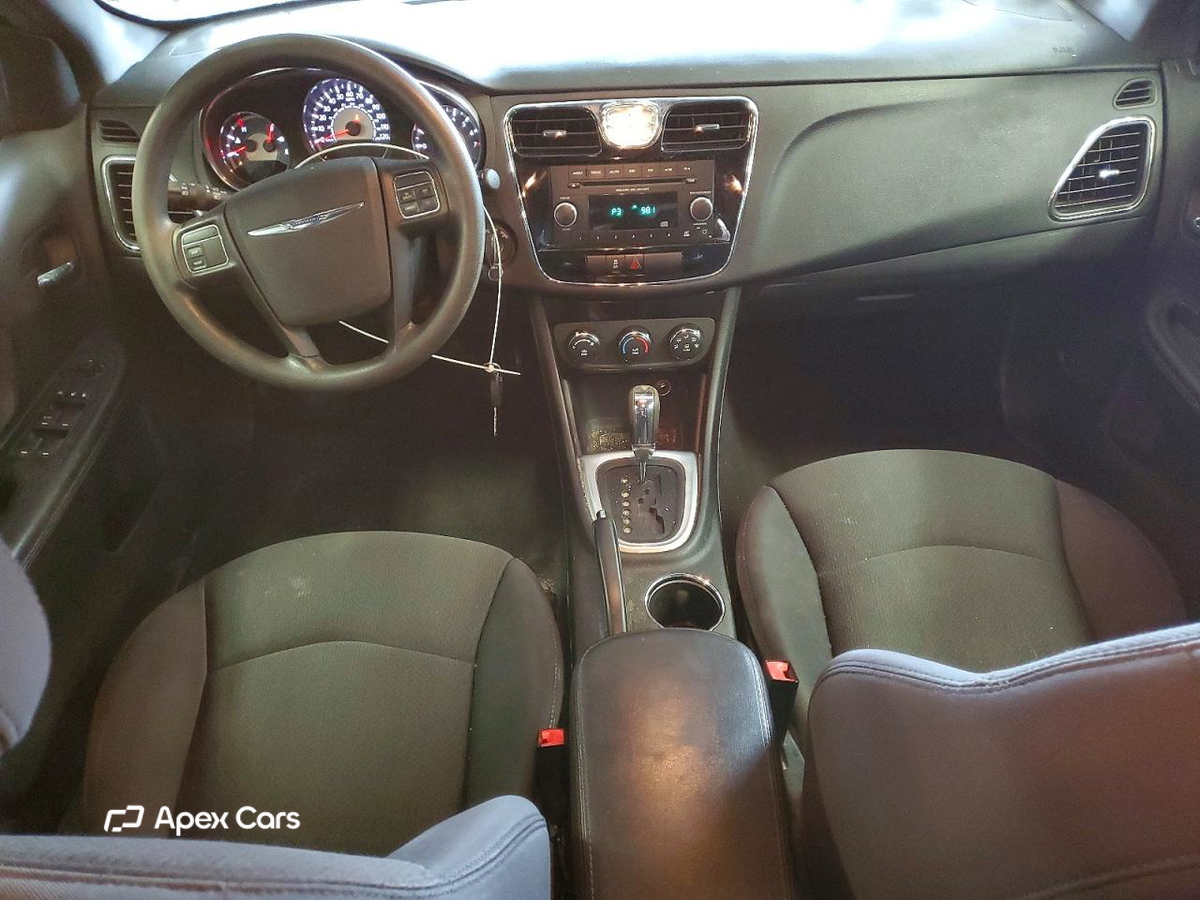 Chrysler 200 2012