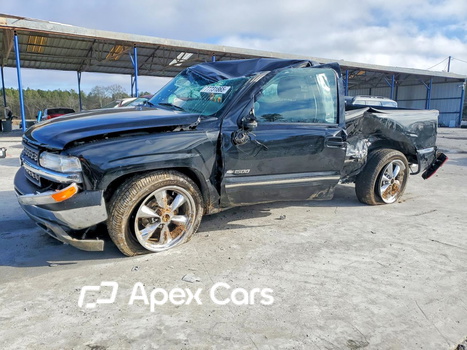 Chevrolet Silverado 2001 - Image 1 of 12