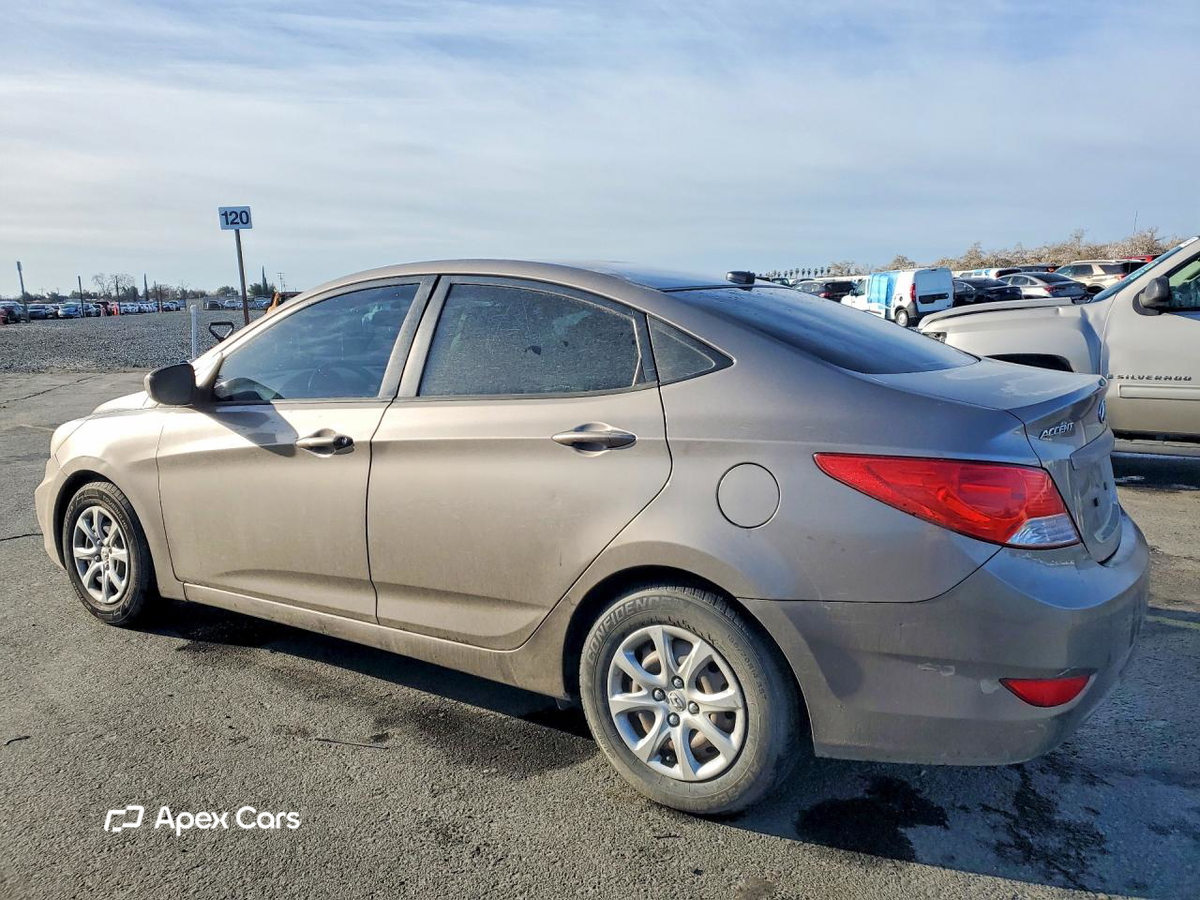 Hyundai Accent 2013