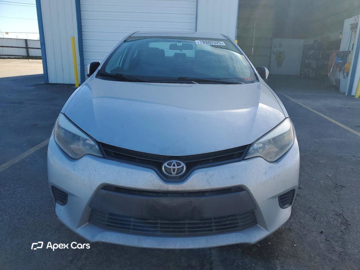 Toyota Corolla 2015
