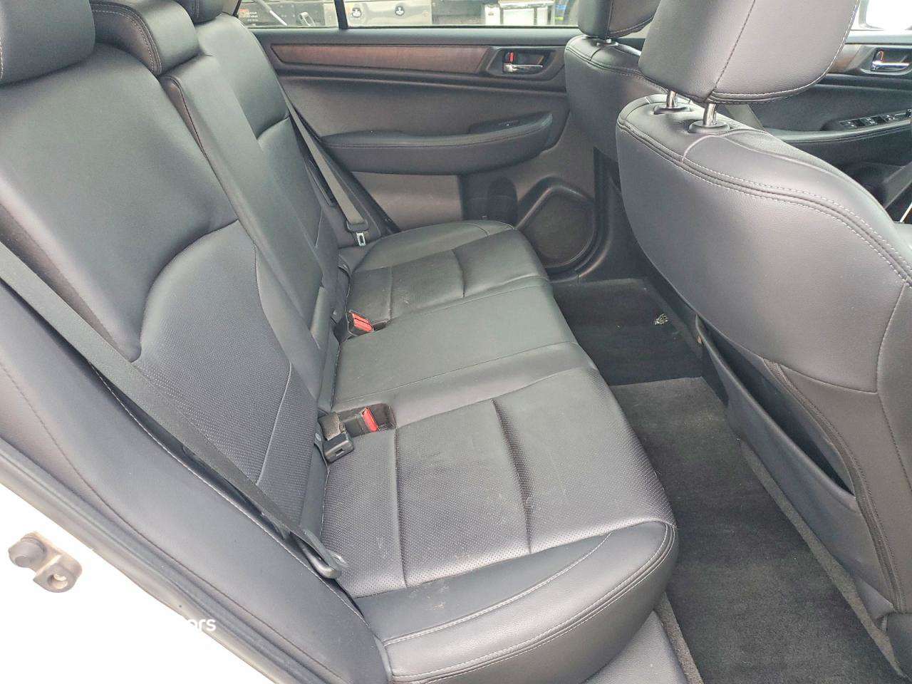 Subaru Legacy 2015