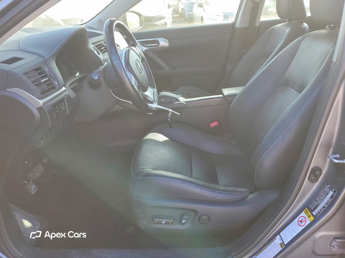 Lexus CT 2012
