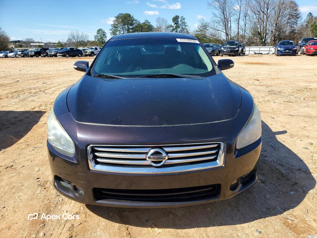 Nissan Maxima 2014