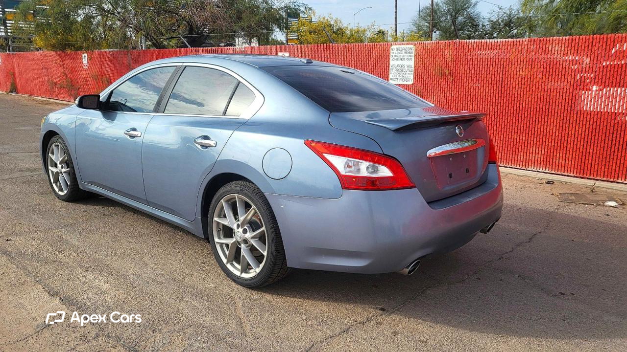 Nissan Maxima 2011