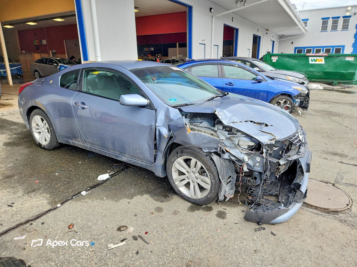Nissan Altima 2012
