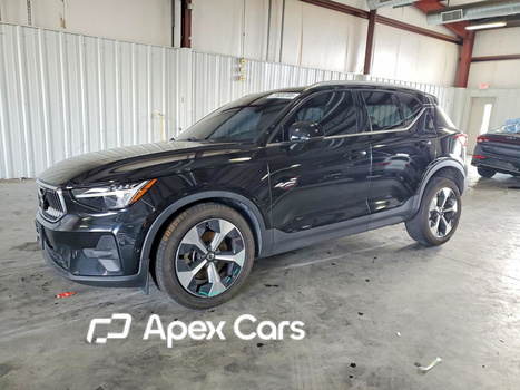 Volvo XC40 2023 - Image 1 of 13