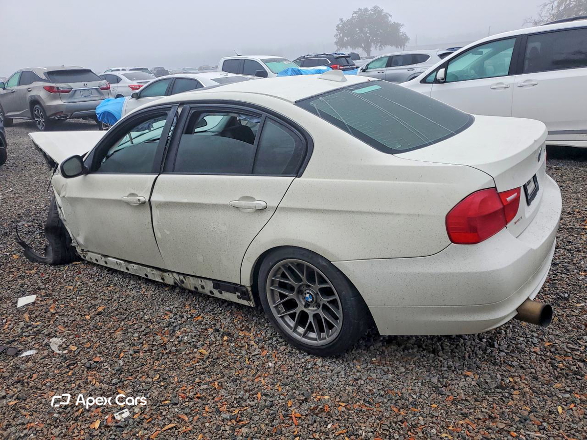 BMW Series 3 2011