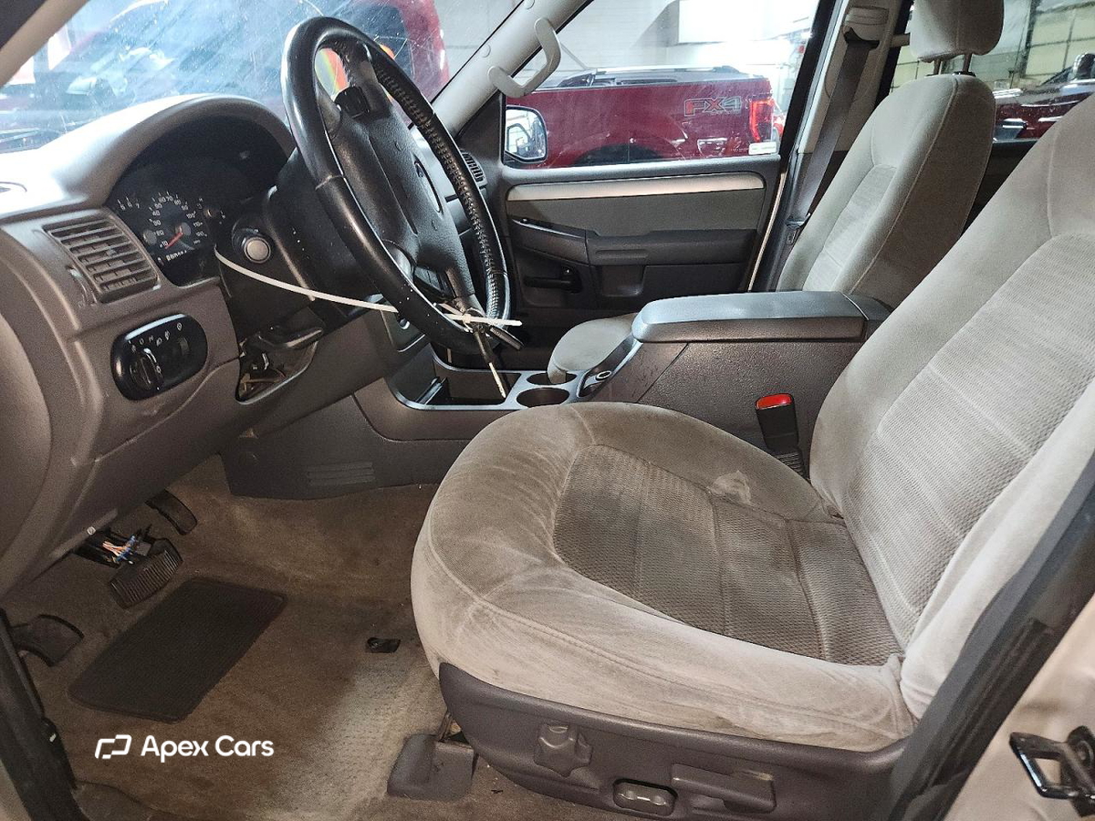 Ford Explorer 2004