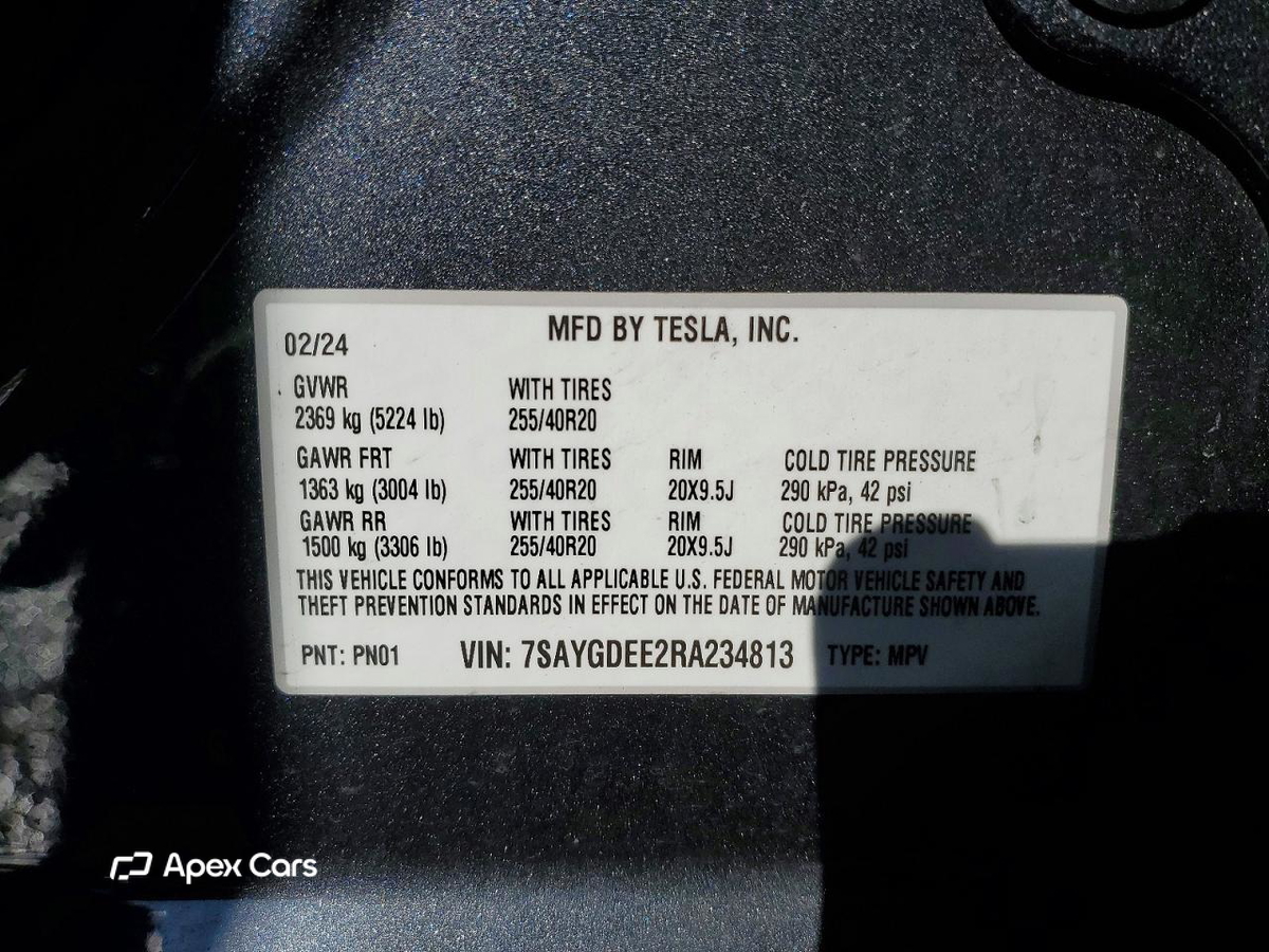 Tesla Model Y 2024