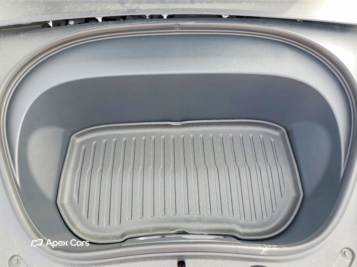 Tesla Model 3 2025