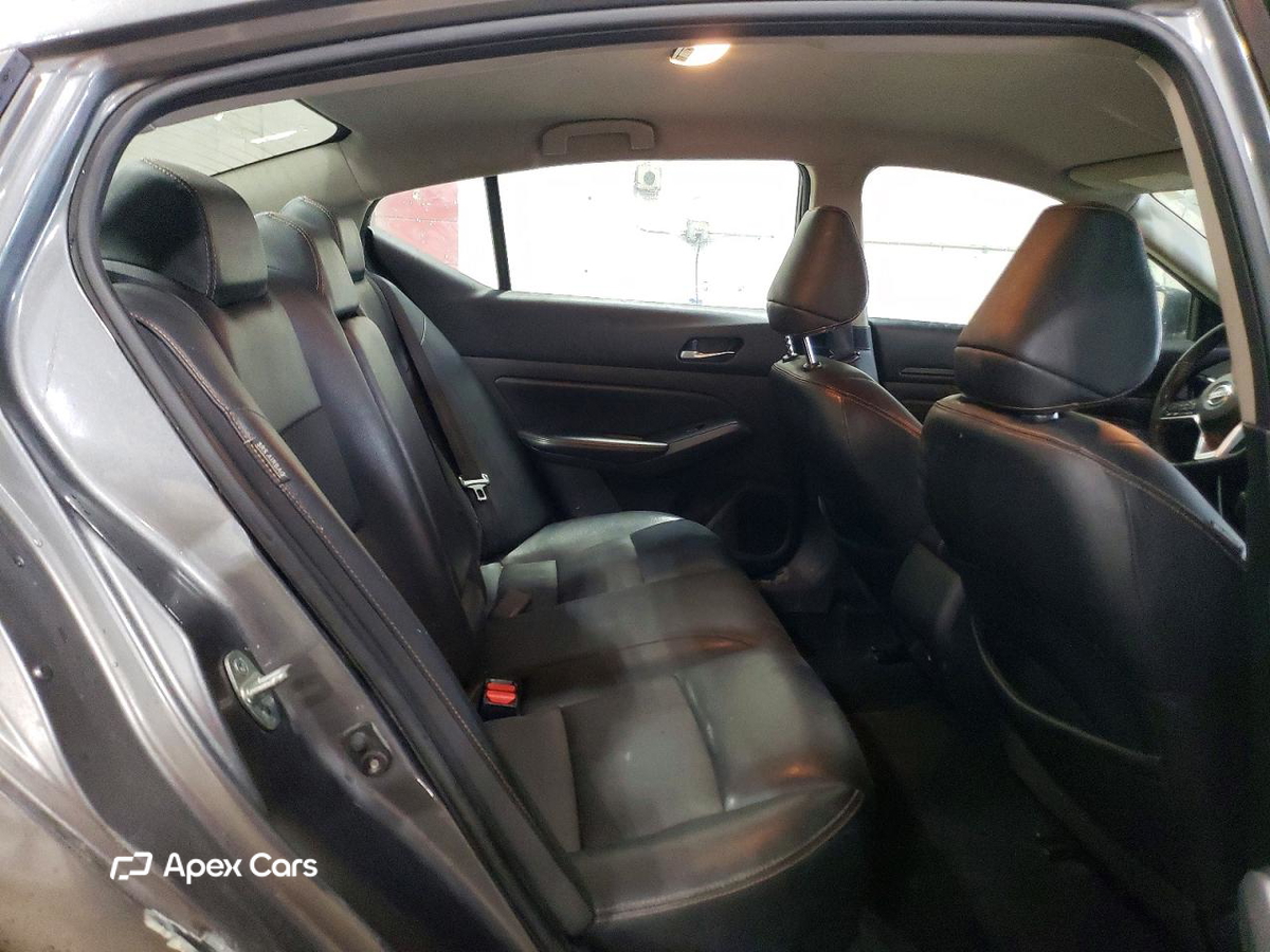 Nissan Altima 2020