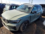 Volvo XC40 2025