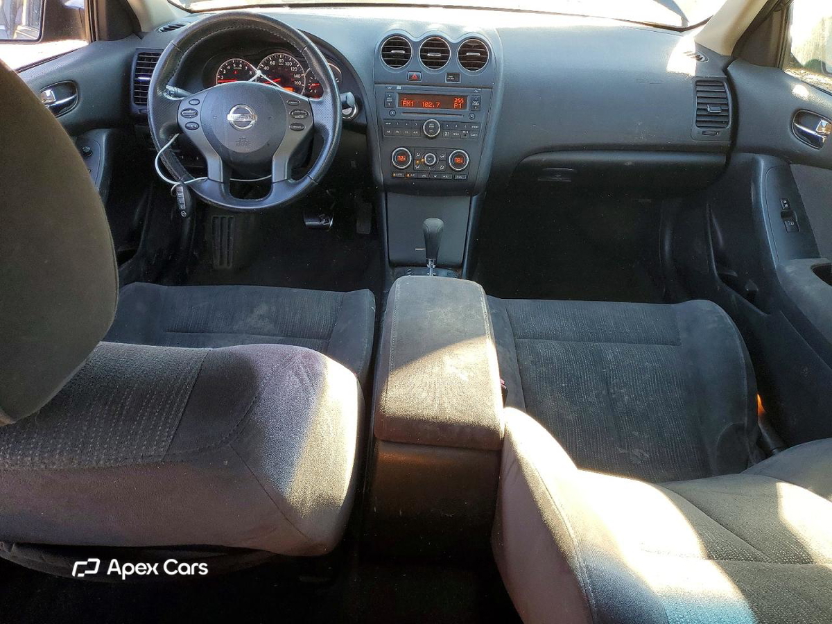 Nissan Altima 2011