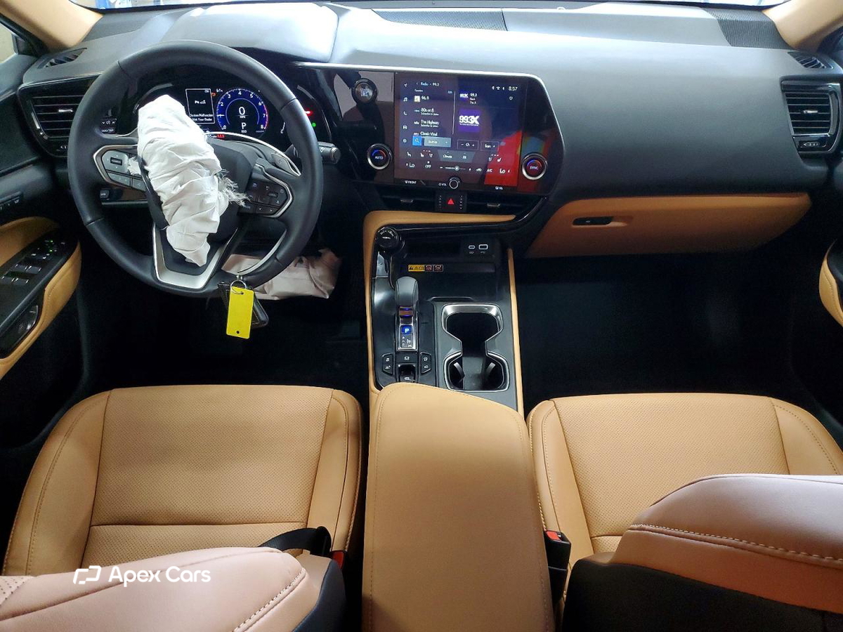 Lexus NX 2025