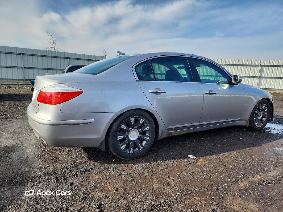 Hyundai Genesis 2009