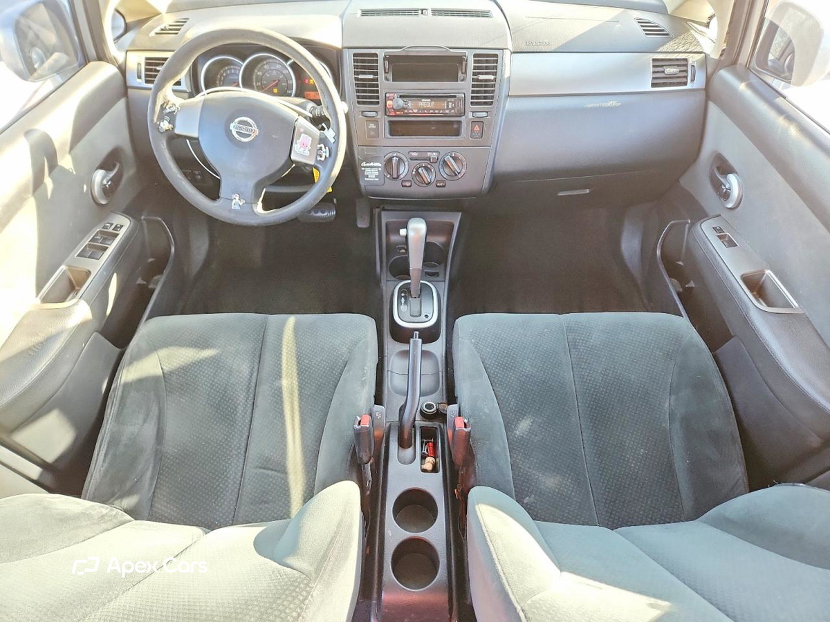 Nissan Versa 2012