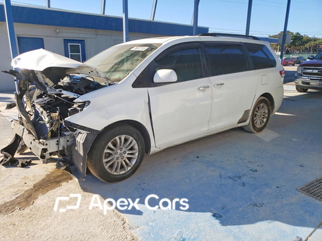 Toyota Sienna 2011 - Image 1 of 13
