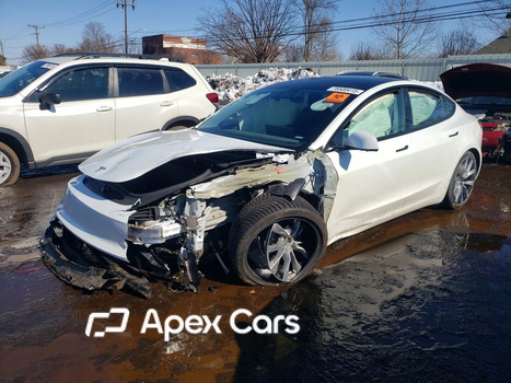 Tesla Model 3 2025 - Image 1 of 12