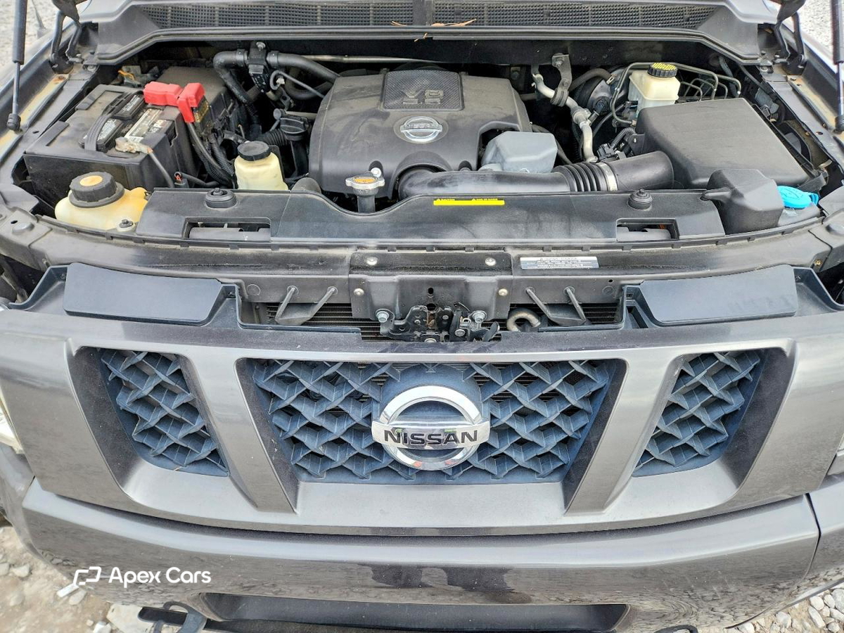 Nissan Titan 2011