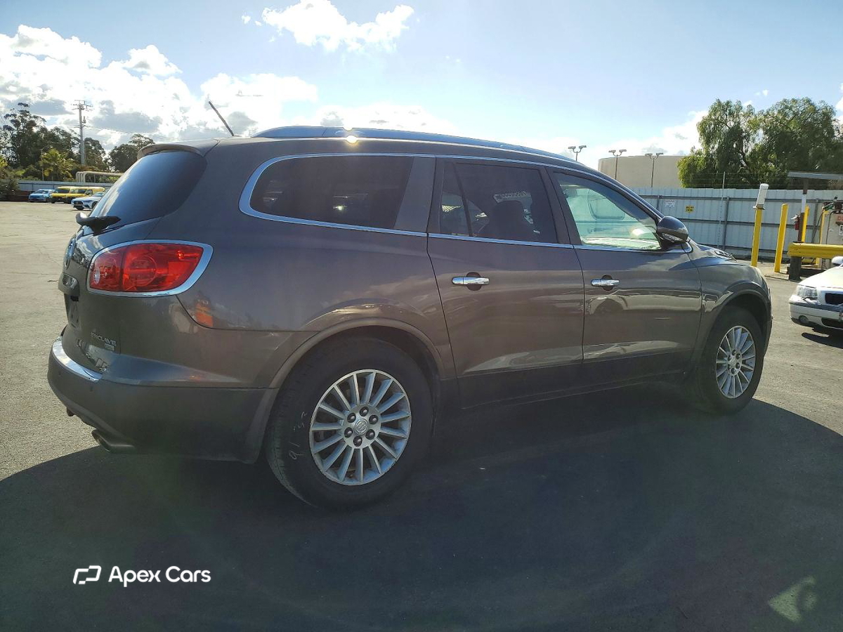 Buick Enclave 2011