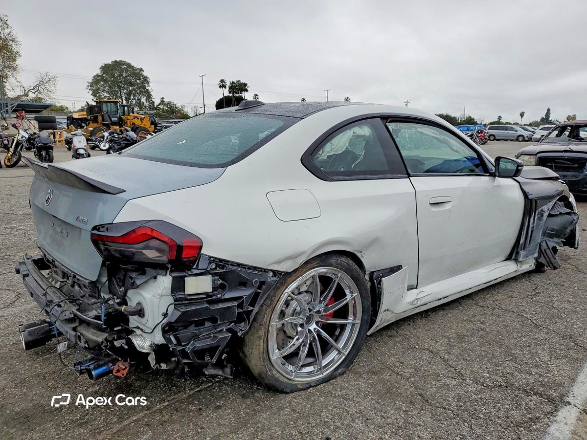 BMW M2 2024