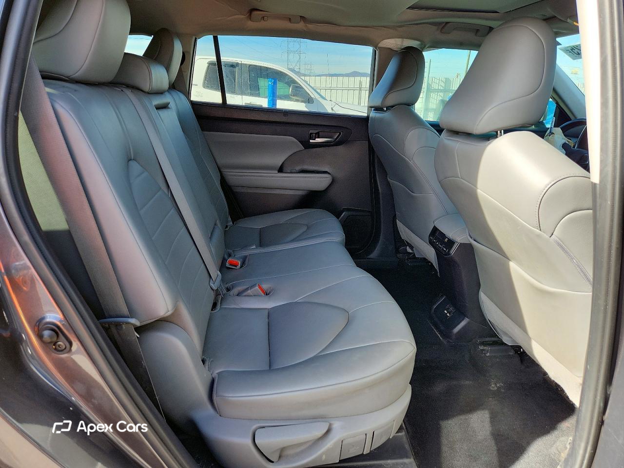 Toyota Highlander 2021