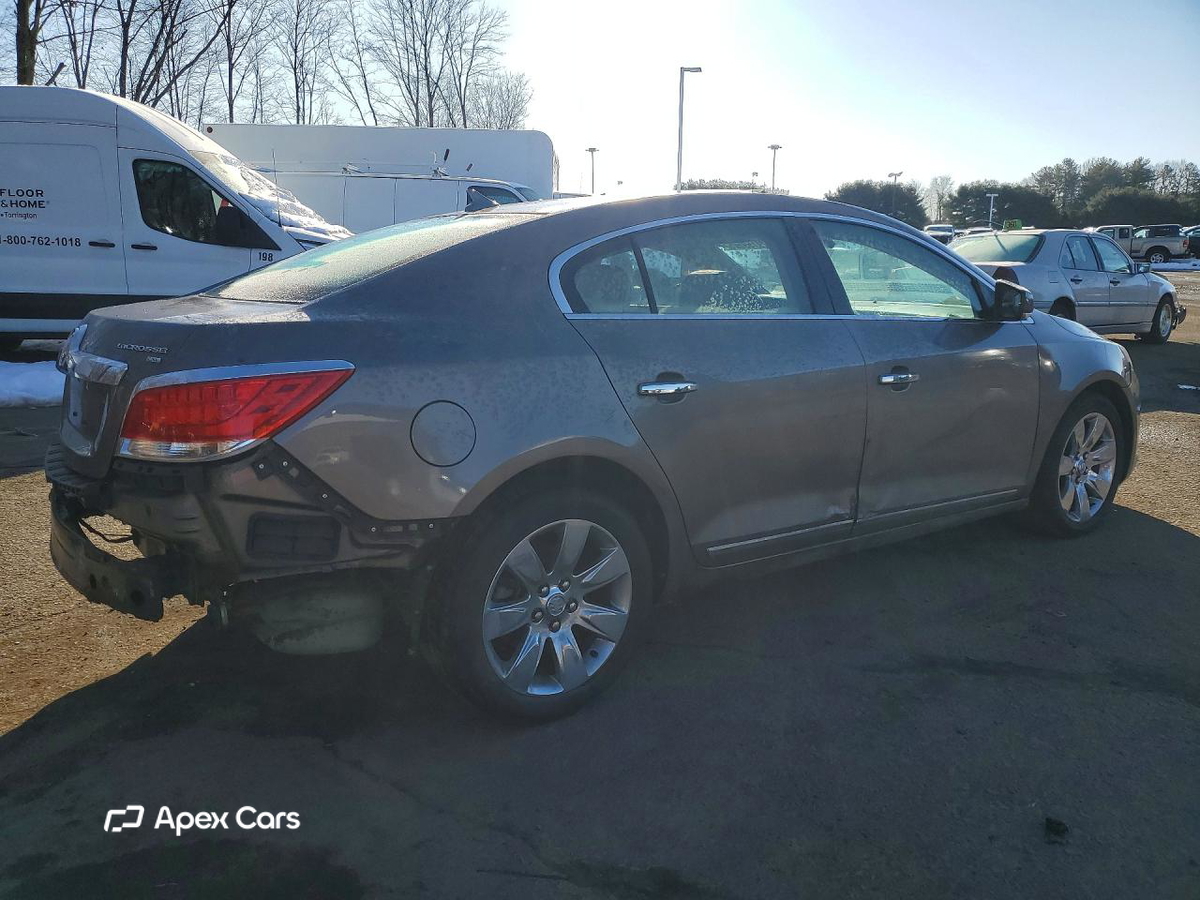 Buick LaCrosse 2011