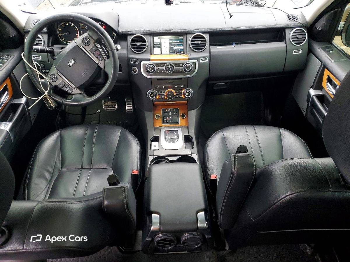 Land Rover LR4 2015
