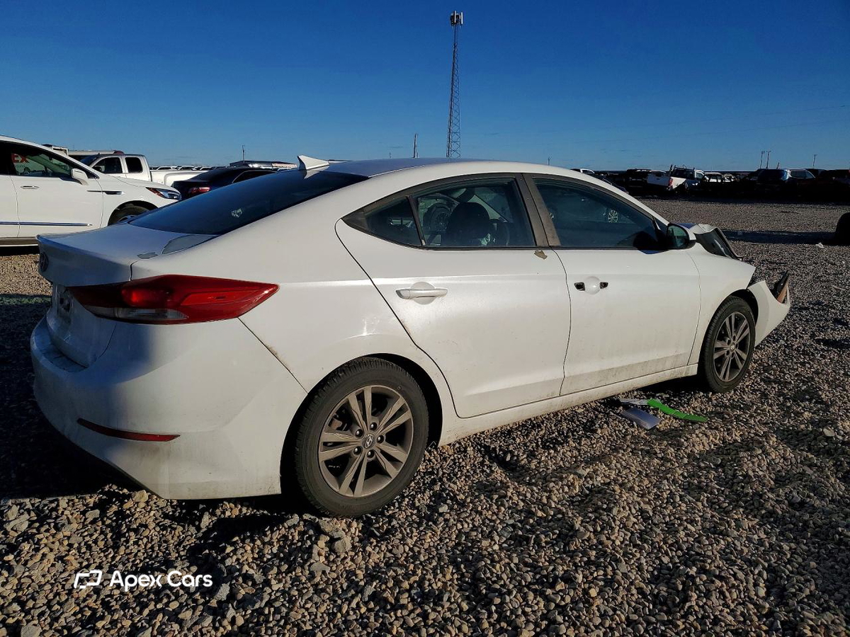 Hyundai Elantra 2018