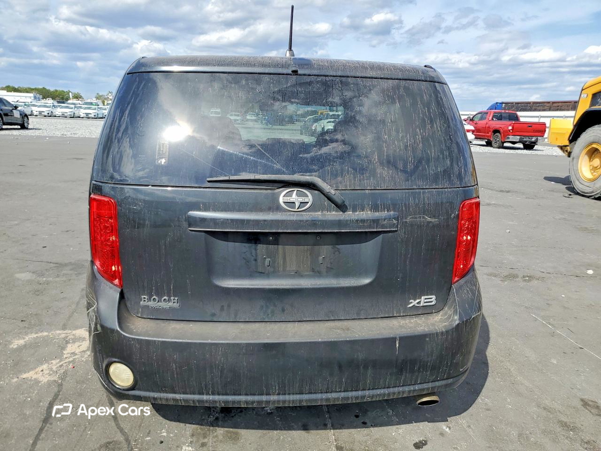 Scion xB 2009