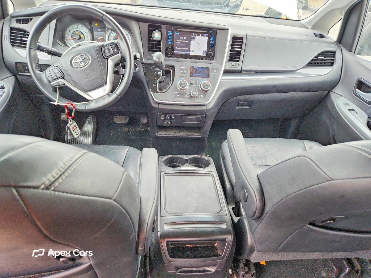 Toyota Sienna 2017