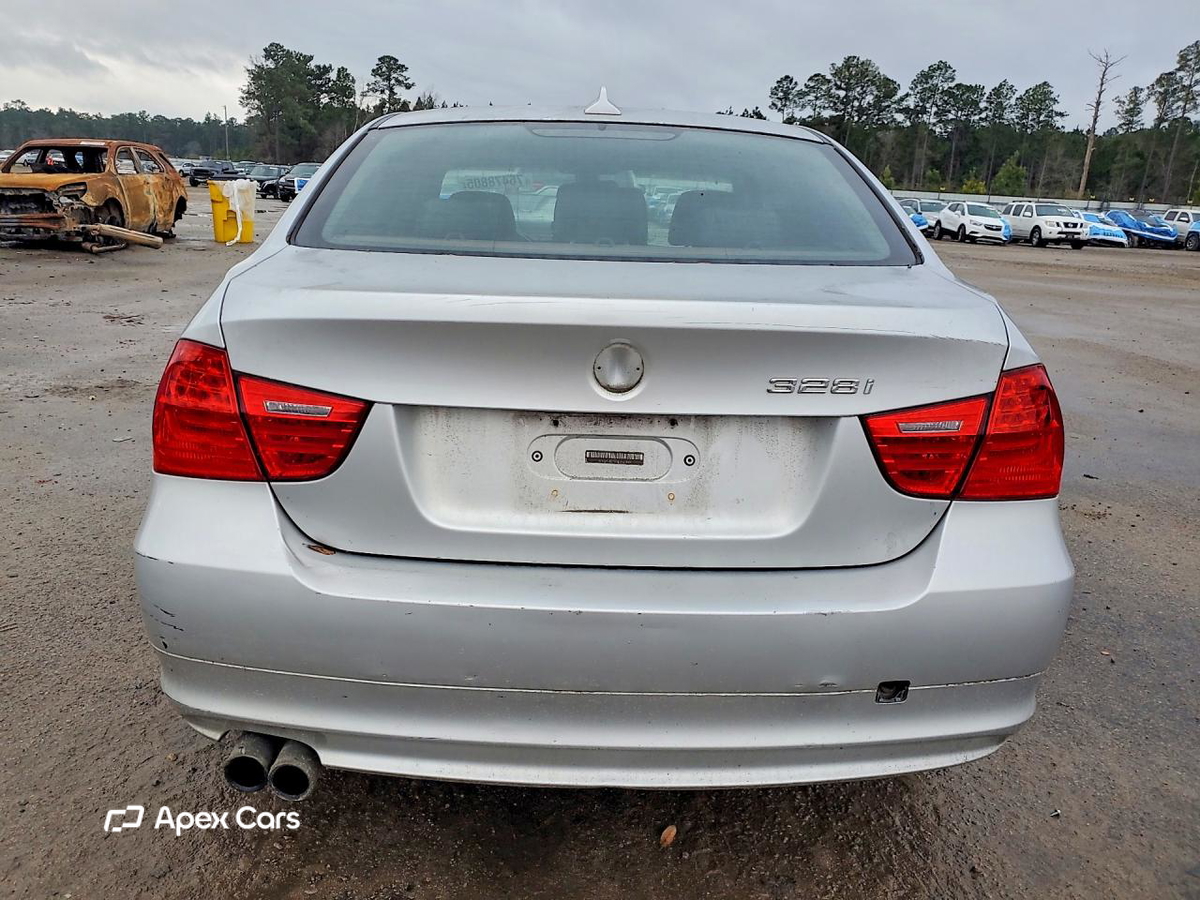 BMW Series 3 2011