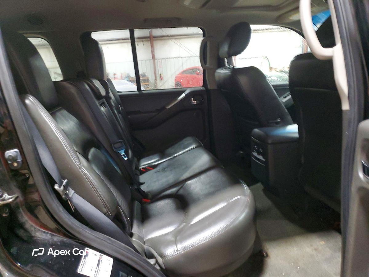 Nissan Pathfinder 2012