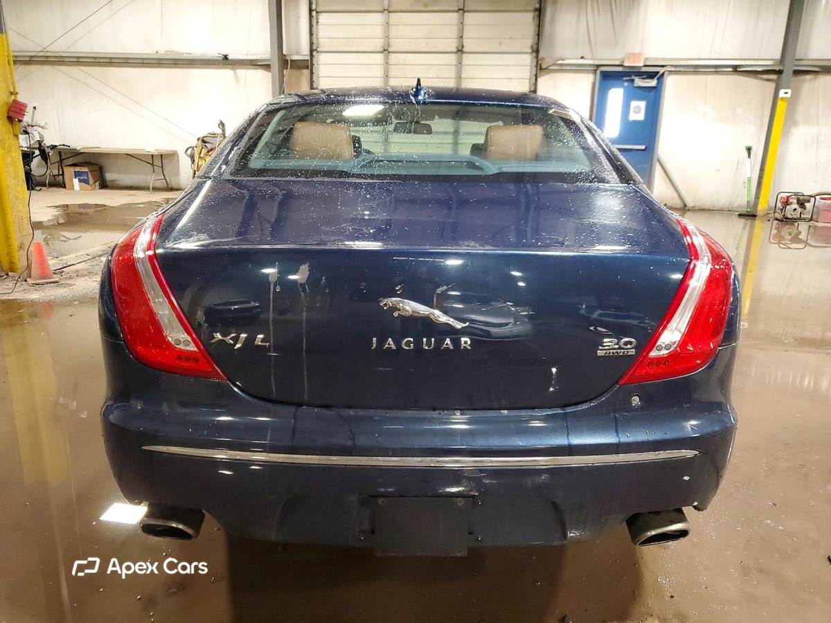 Jaguar XJ 2013