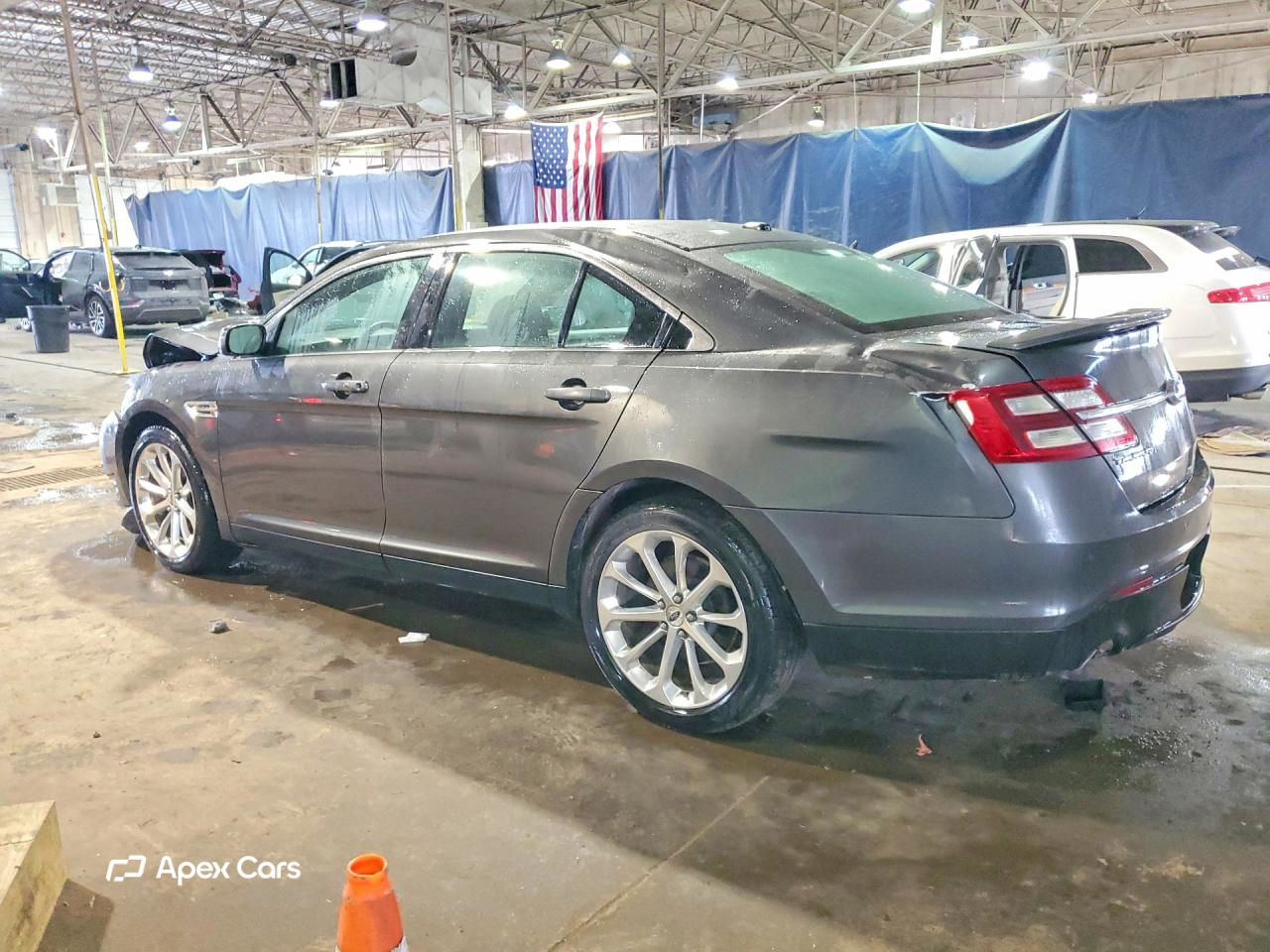 Ford Taurus 2019